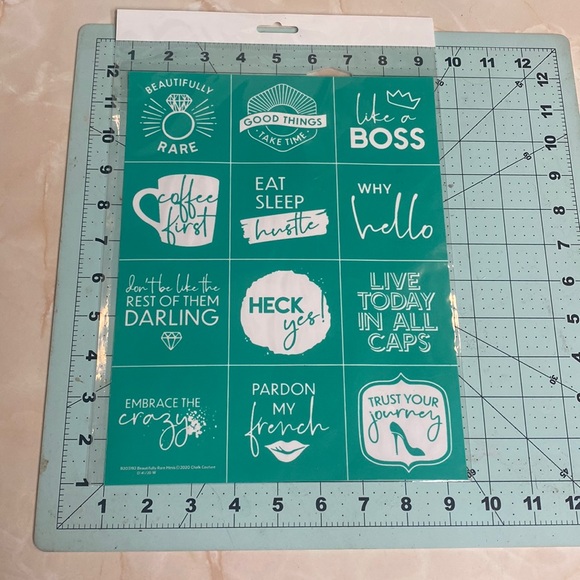 Chalk Couture Transfer 12 minis - Picture 3 of 3